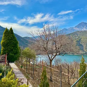 Lakeview Escape Albanië