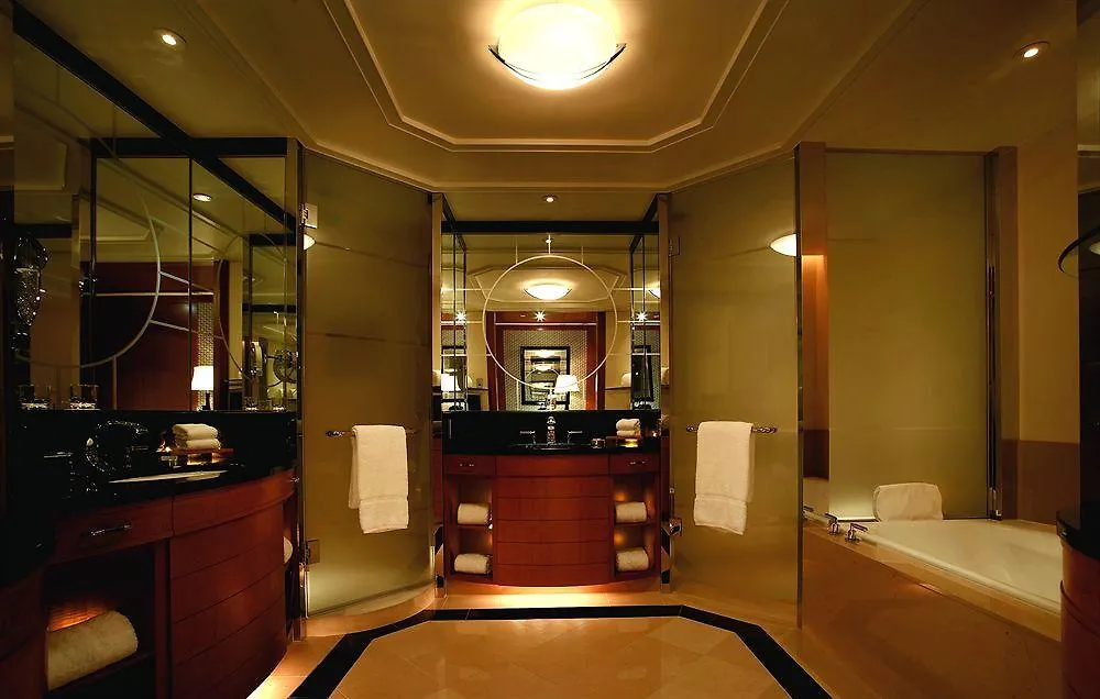 The Ritz-Carlton, Tokyo Hotel 5*,