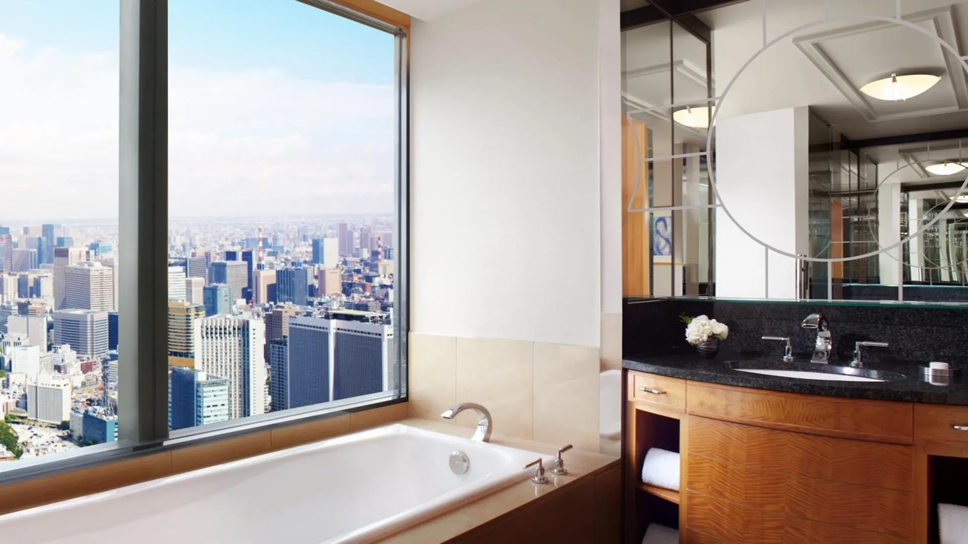 The Ritz-Carlton, Tokyo Hotel
